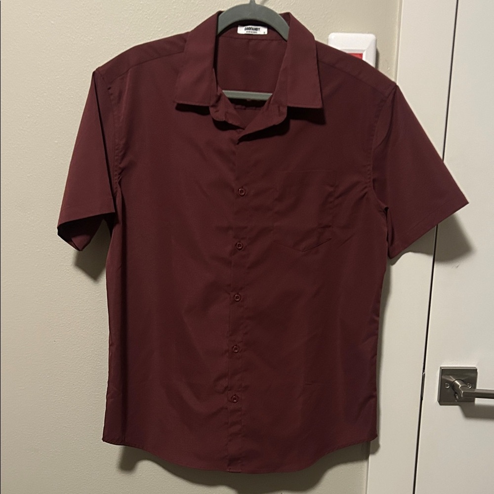 Men's Burgundy Short Sleeve Shirt